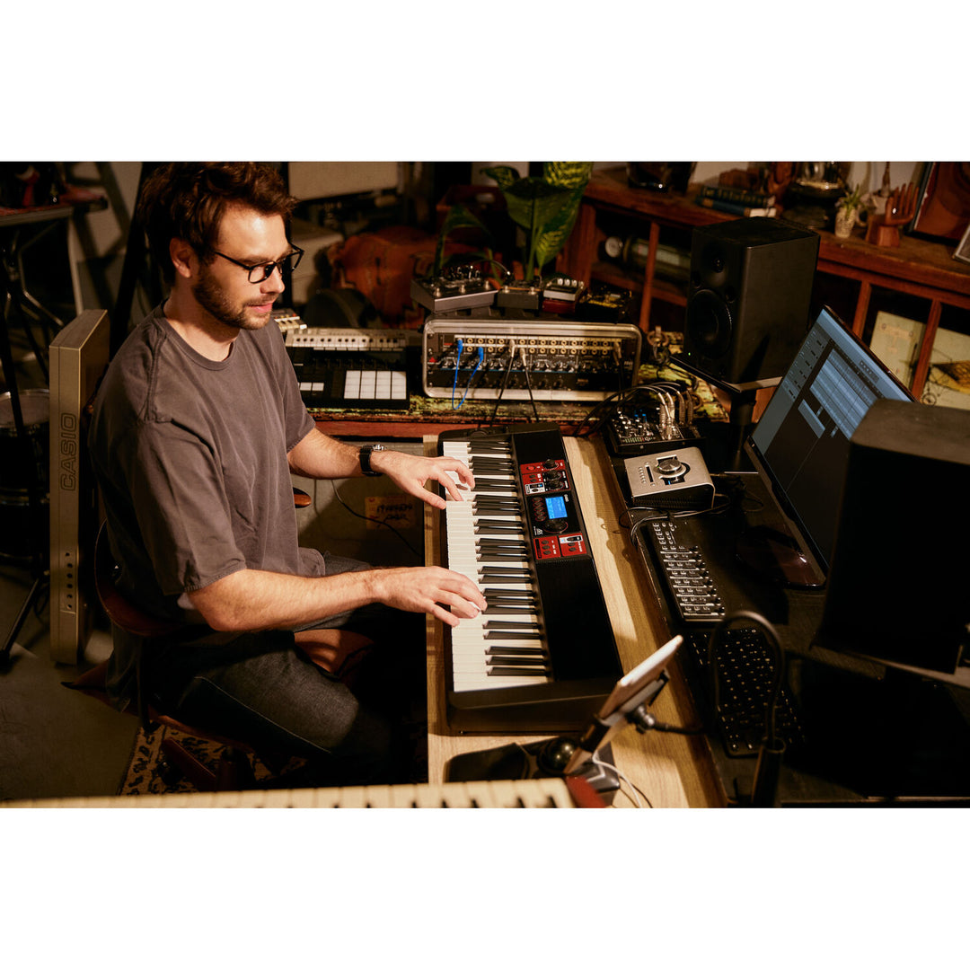 Casio CT-S1000V 61-Key Portable Digital Keyboard w/ Vocal Synthesis & Aix Sound Source - Black
