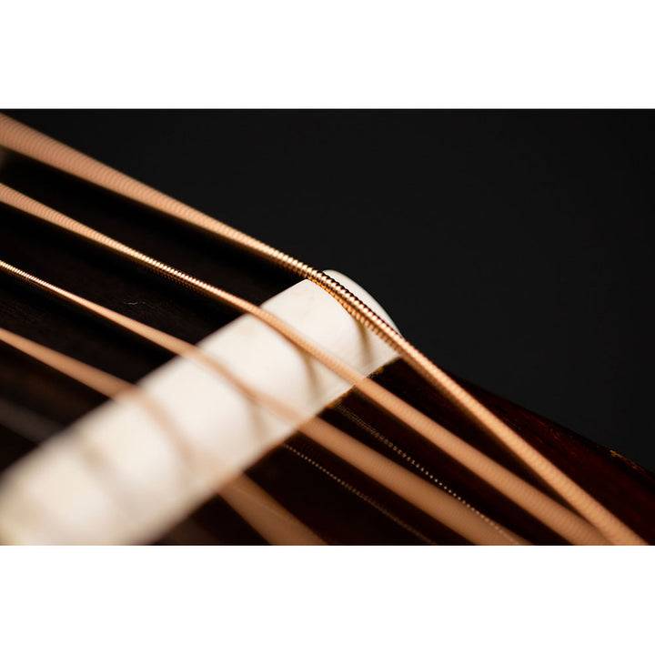 Martin MA535T Authentic Acoustic Lifespan 2.0 Treated 92/8 Ph. Bronze Guitar Strings - Custom Light 11-52