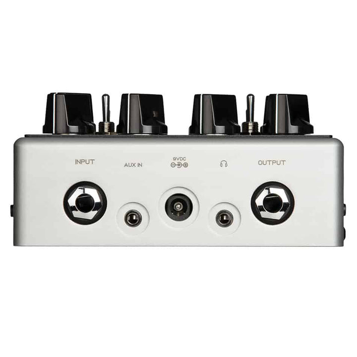 Darkglass Microtubes B7K Ultra v2 Analog Bass Preamp Pedal (Aux-In)