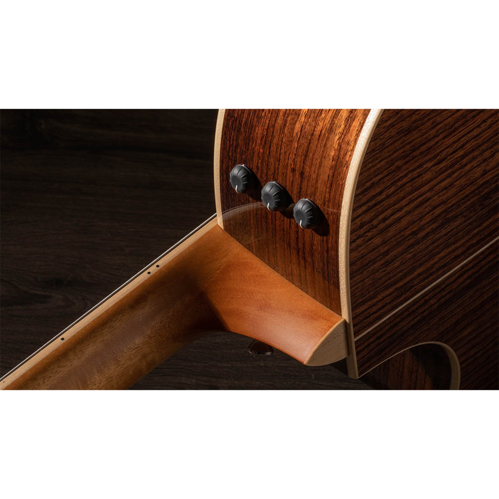 Taylor Guitars 814ce-N, Indian Rosewood Back and Sides, Ebony Fretboard, ES-N ® Electronics, Venetian Cutaway with Taylor Deluxe Hardshell Brown Case