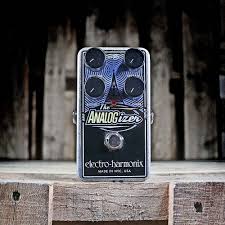 Electro-Harmonix ANALOGIZER Warms Digitally Processed Tones