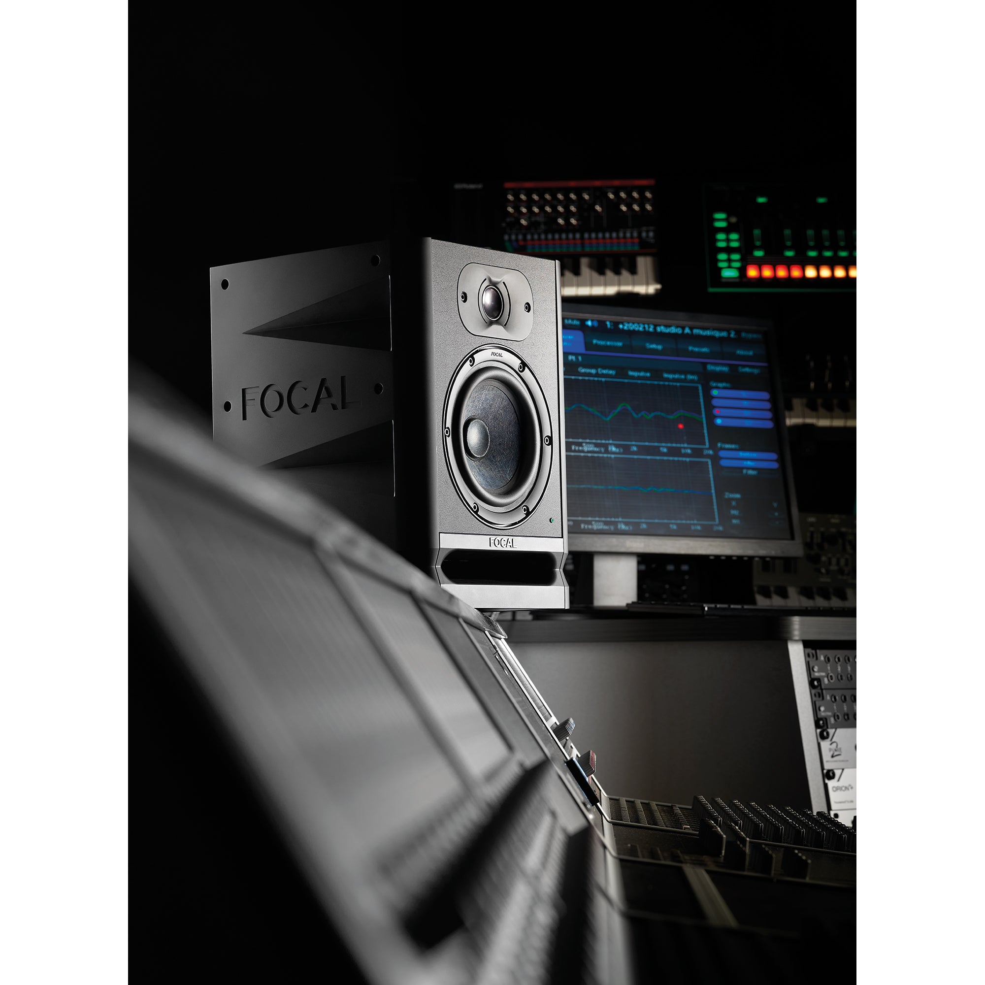 Focal Alpha 50 Black Evo Studio Reference Monitor - 5'' – Music