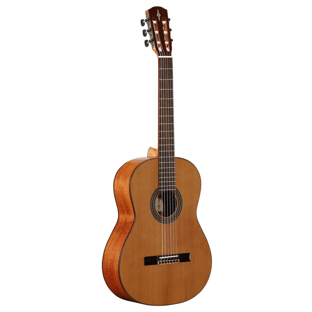 Alvarez AC65 - Artist 65 Series Classical, Natural Gloss Finish