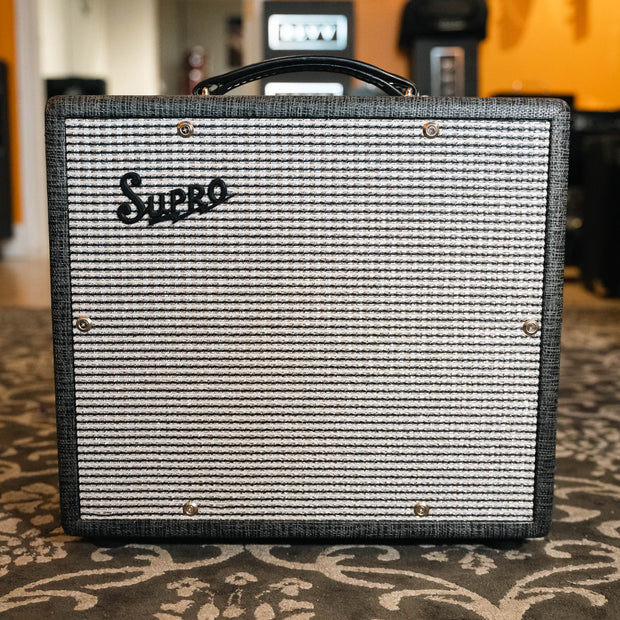 Supro 1600 Supreme 25-watt 1x10" Tube Combo Guitar Amplifer - Used