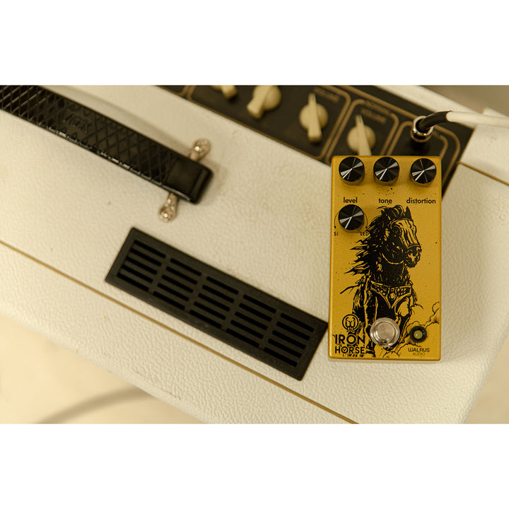 Walrus Audio Iron Horse V3 High-Gain Distortion LM308 Guitar Pedal