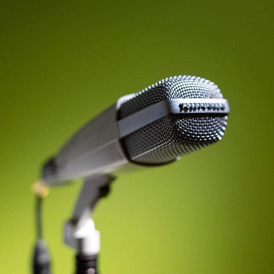 Sennheiser MD 421 Wired Instrument Microphone (RENTAL)