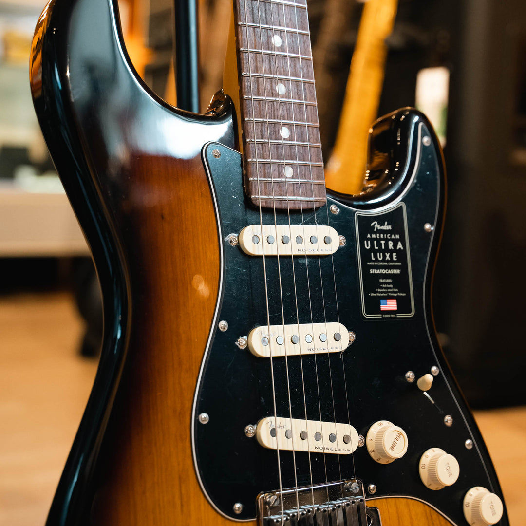 Fender Ultra Luxe Strat RW 2TSB (Brown Burst) Electric Guitar