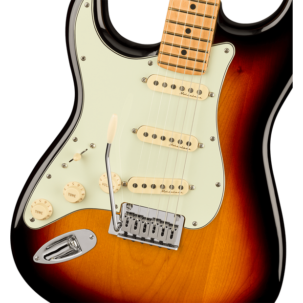 Fender Player Plus Stratocaster® Left-Handed, Maple Fingerboard - 3-Color Sunburst