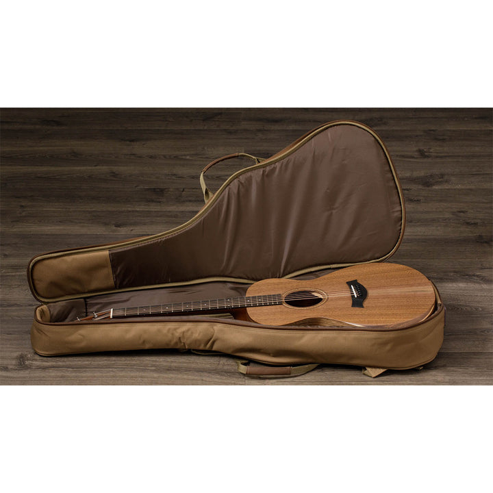Taylor Academy 22e Electric-Acoustic Guitar - Walnut Top