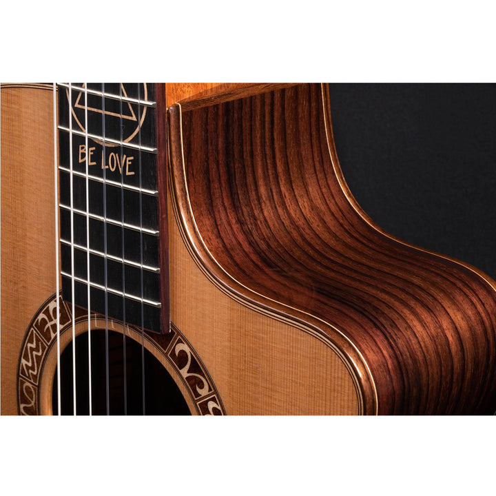 Taylor Guitars Jason Mraz Signature Model (JMSM), Indian Rosewood Back and Sides, West African Crelicam Ebony Fretboard, ES-N ® Electronics, Soft Cutaway with Taylor Deluxe Hardshell Brown Case