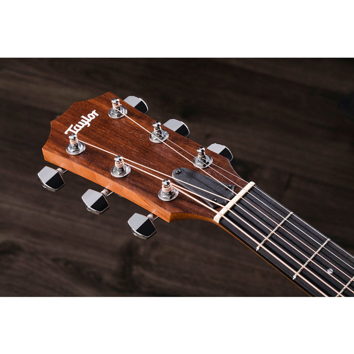 Taylor Academy 10e Electric-Acoustic Guitar - Sitka Spruce Top