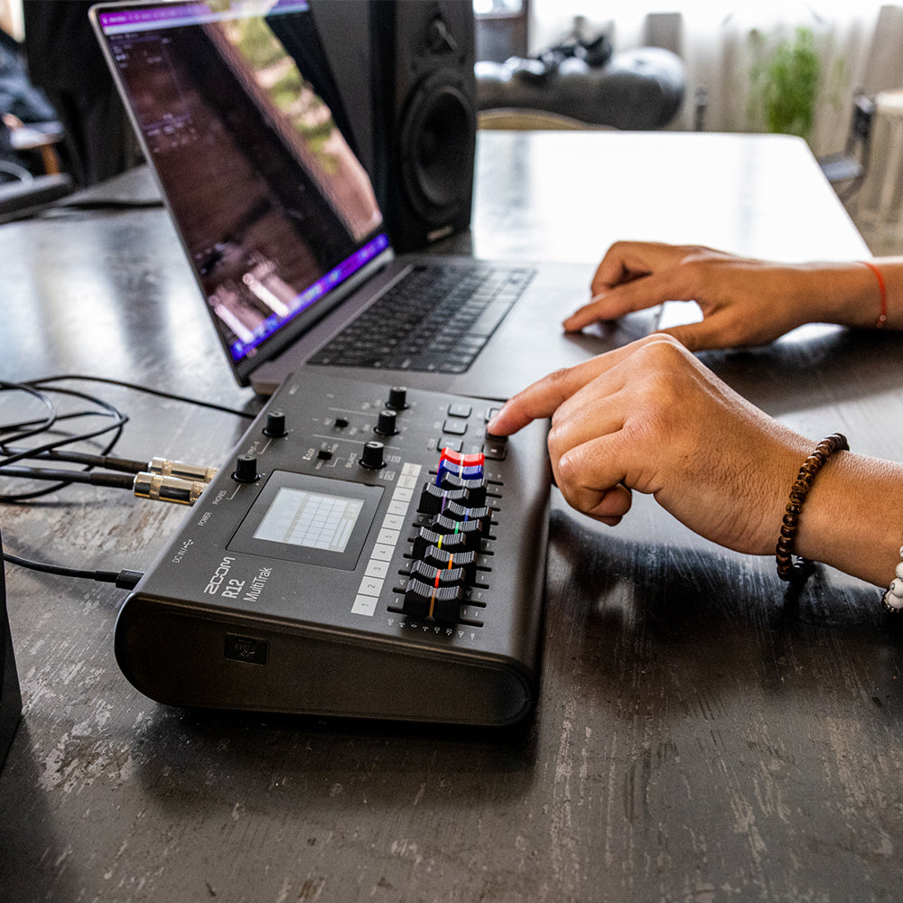 Zoom R12 MultiTrak Recorder