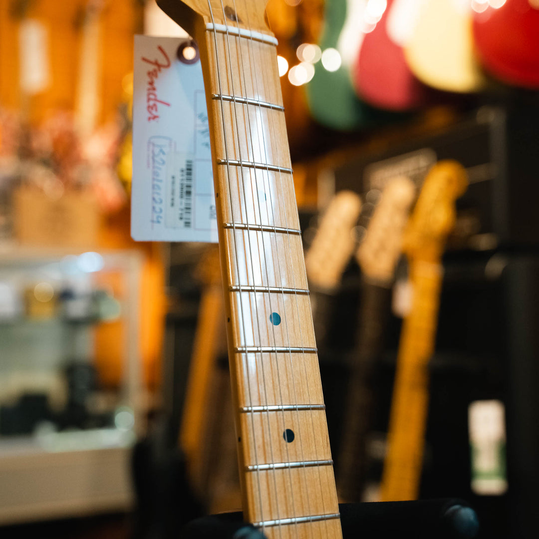 Fender American Professional II Stratocaster Maple Fingerboard (Miami Blue) Electric Guitar