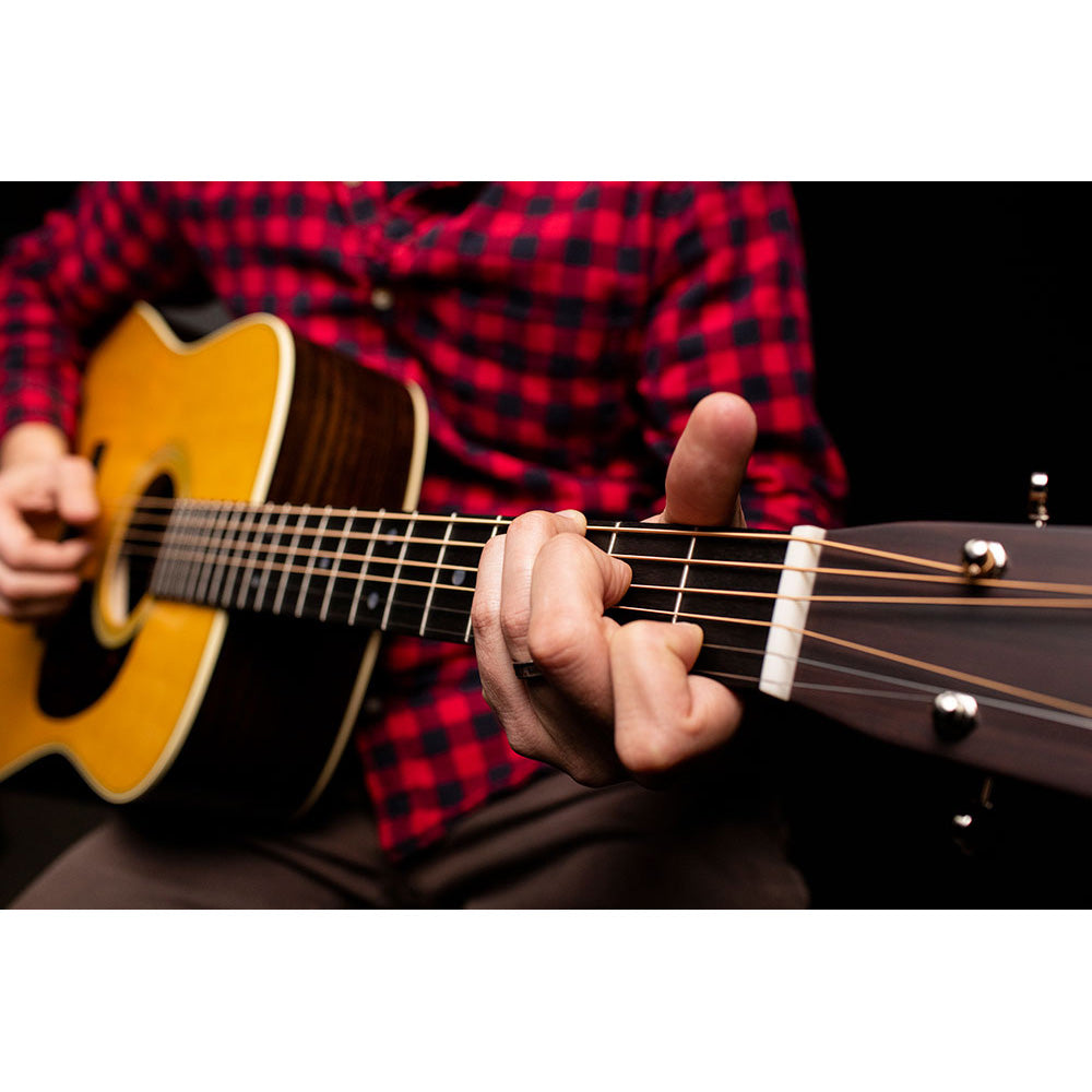 Martin MA535FX Authentic Acoustic Flexible Core 92/8 Ph. Bronze Guitar Strings - Custom Light 11-52