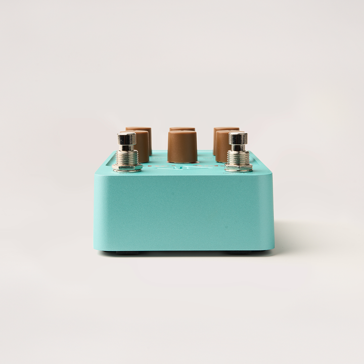 Universal Audio UAFX Del-Verb Ambience Companion Guitar Pedal