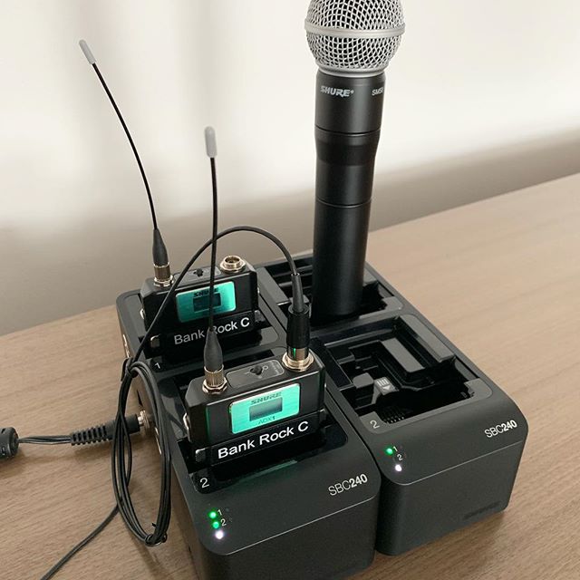 Shure SBC240 Dual Networked Axient Docking Charger (No PSU)