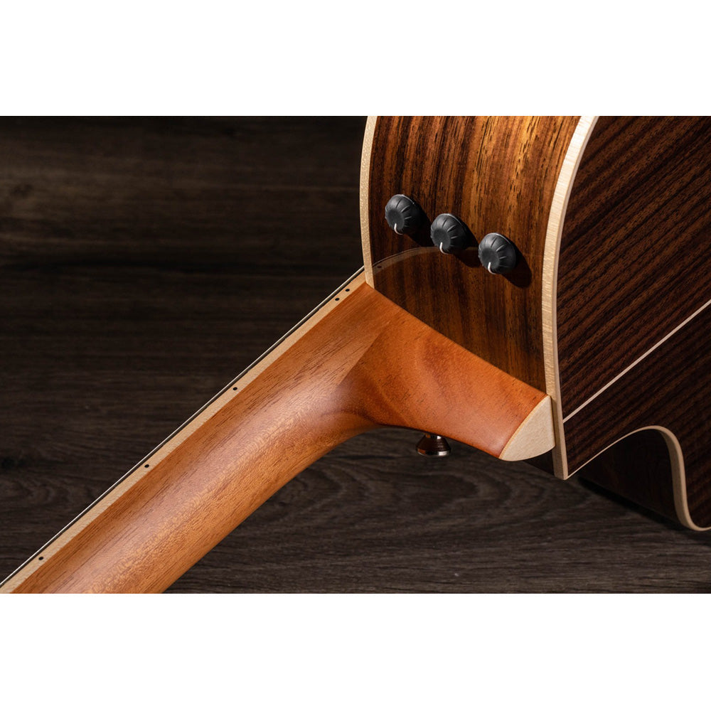 Taylor Guitars 812ce-N, Indian Rosewood Back and Sides, Ebony Fretboard, ES-N ® Electronics, Soft Cutaway with Taylor Deluxe Hardshell Brown Case