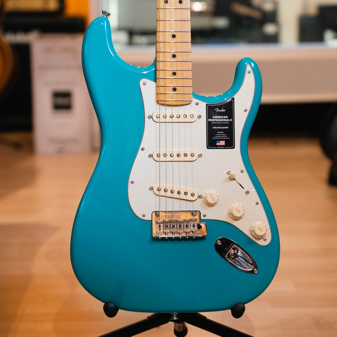 Fender American Professional II Stratocaster Maple Fingerboard (Miami Blue) Electric Guitar