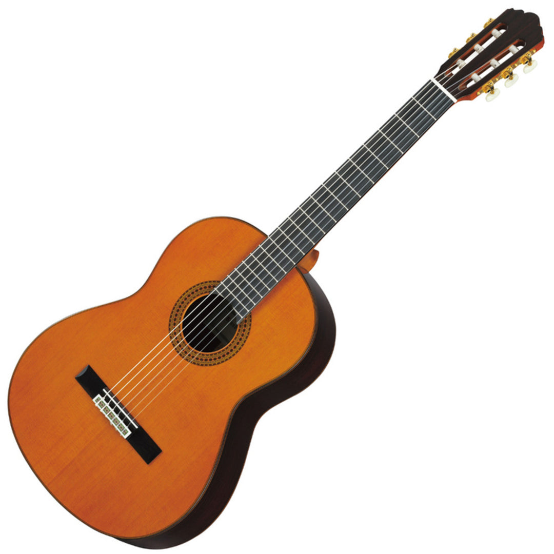 Yamaha GC22C Classical Guitar - Cedar Top w/ Reinforced Carrying Bag
