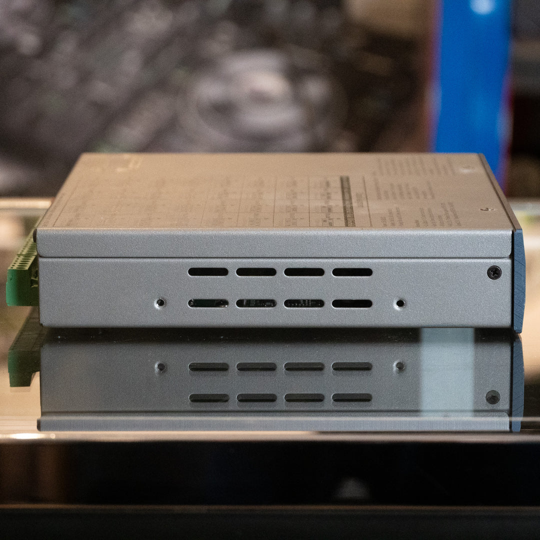 BSS BLU-BIB 8-channel analog break-in box w/ BLU link  (half rack width) (Demo)