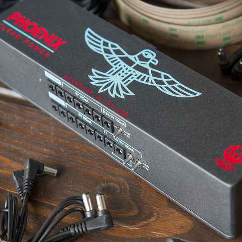 Walrus Audio Phoenix 110/120V Clean Power Supply (US) – Music City