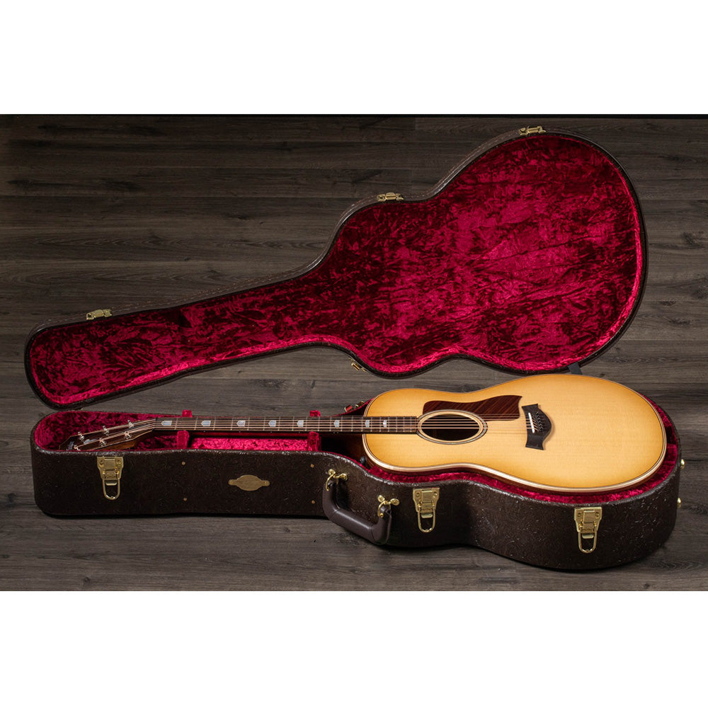 Taylor Guitars 818e, Indian Rosewood Back and Sides, West African Crelicam Ebony Fretboard, Expression System ® 2 Electronics with Taylor Deluxe Hardshell-Western Floral Case