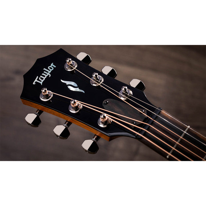Taylor Guitars 811e, Indian Rosewood Back and Sides, West African Crelicam Ebony Fretboard, Expression System ® 2 Electronics with AeroCase