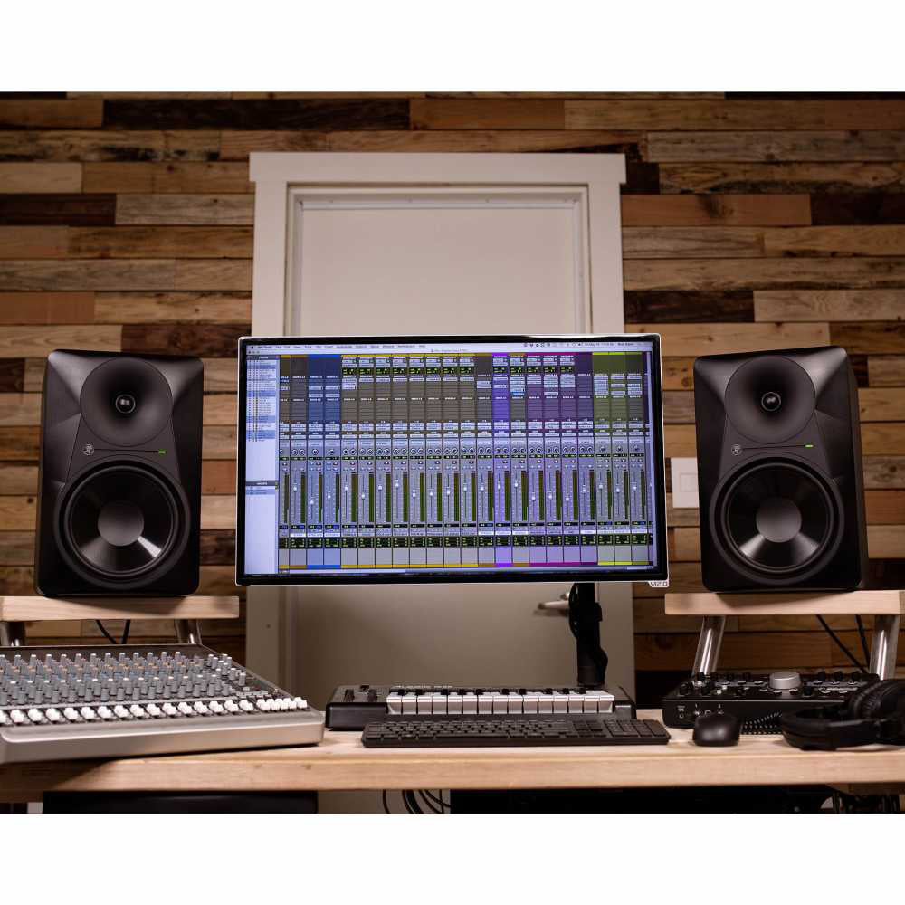 Mackie MR824 Powered Studio Monitor - 8'' (Each)