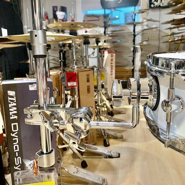 Pearl SFS10C33 Short Fuse 10''x4.5'' Snare Drum, with Mount and Clamp - Pure White