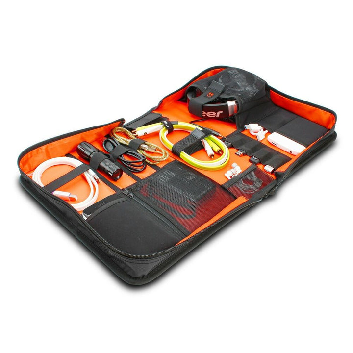 UDG Ultimate DJ Case (DIGI Wallet Large Black/Orange Inside)