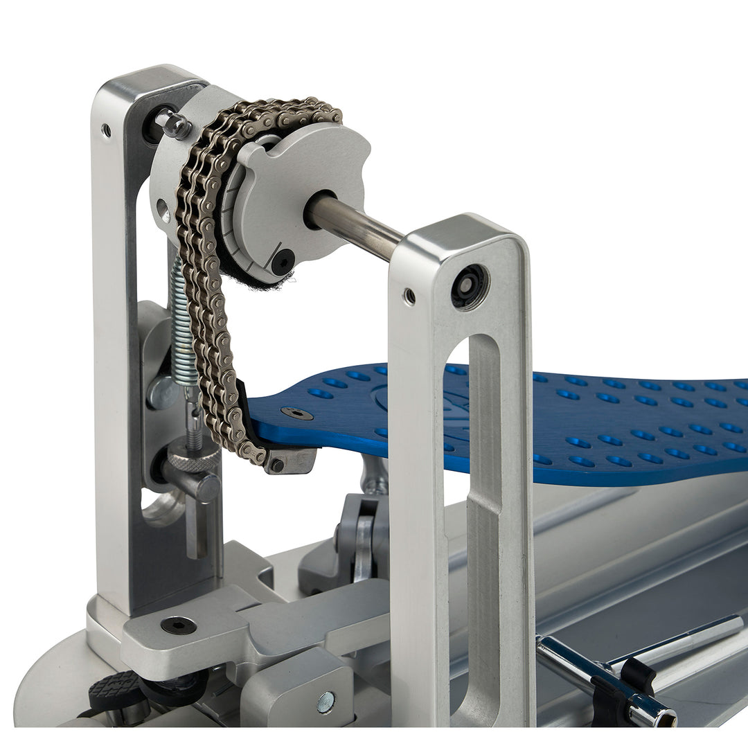 DW CPMCDBL Machined Chain Drive Single w/ Blue Footboard & Heel