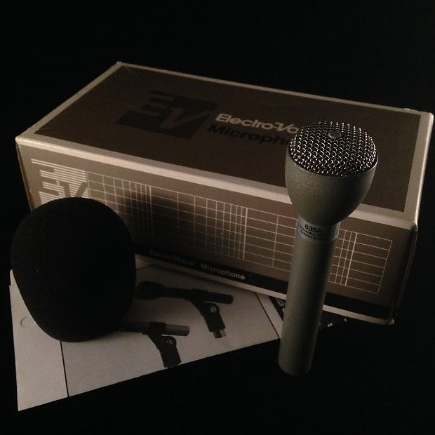 Electro-Voice 635A - Classic Handheld Interview Microphone (Beige)
