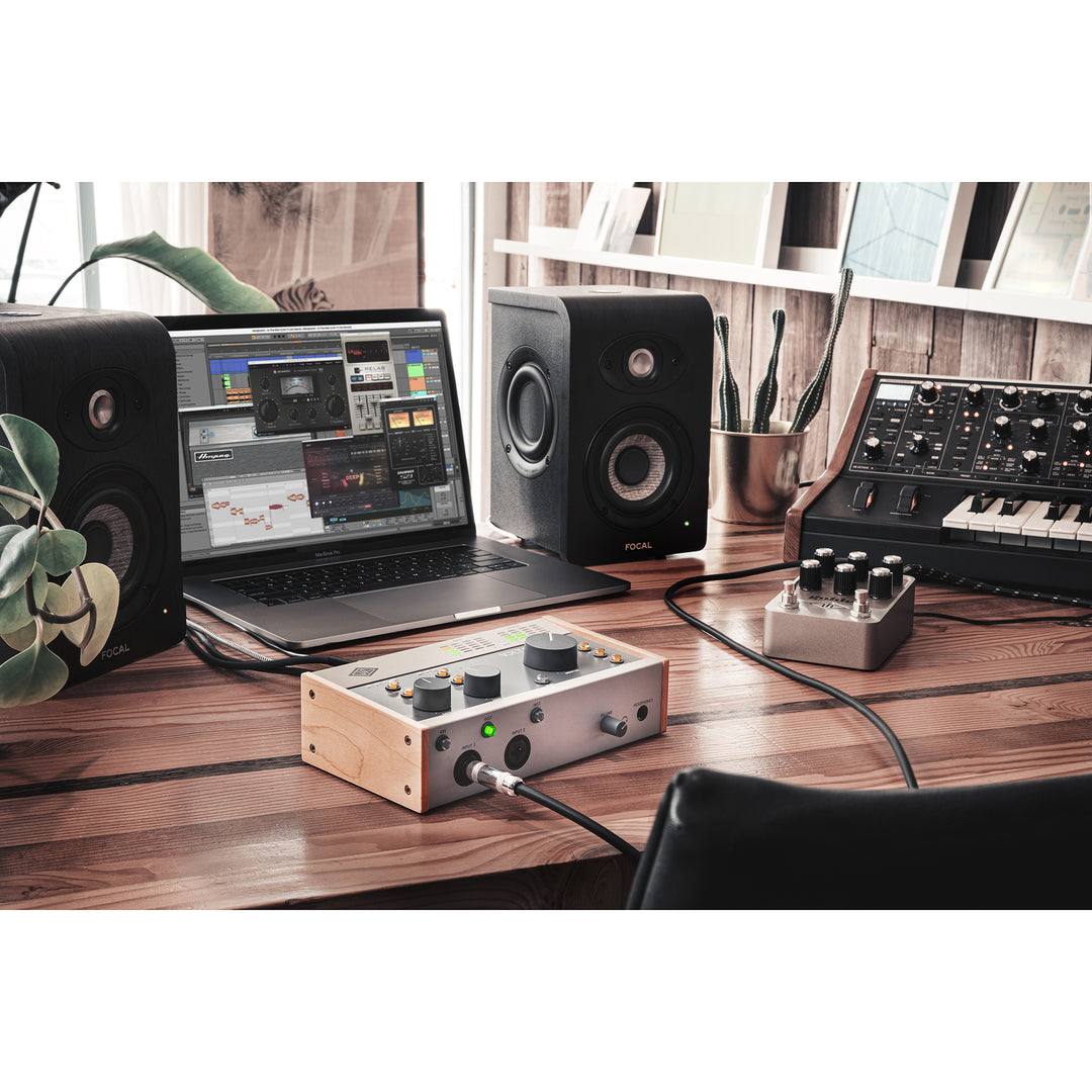 Universal Audio Volt 476 4-in/4-out USB 2.0 Audio Interface
