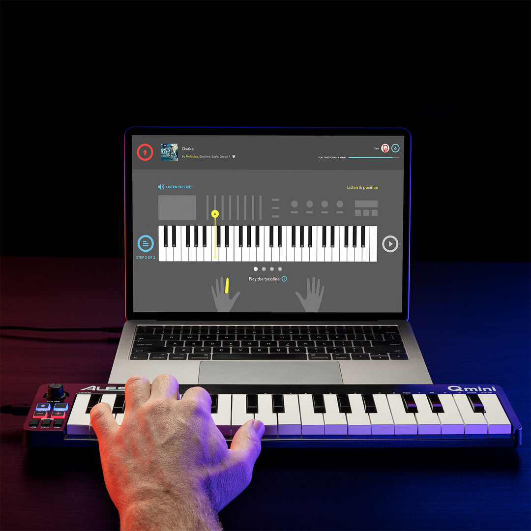 Alesis Qmini Compact 32-Key USB-MIDI Keyboard Controller