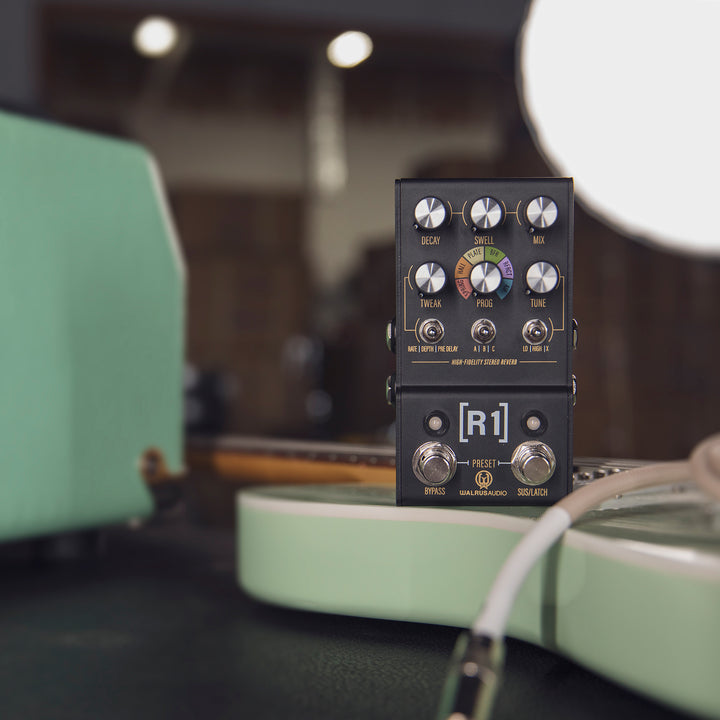 Walrus Audio MAKO Series: R1 High-Fidelity Stereo Reverb Guitar Effect Pedal