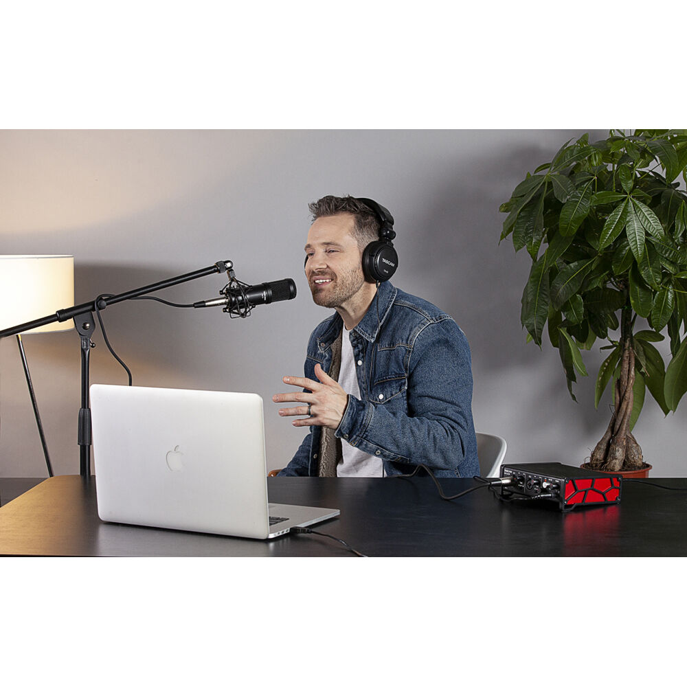 Tascam TM-70 Dynamic Broadcast & Podcast Microphone