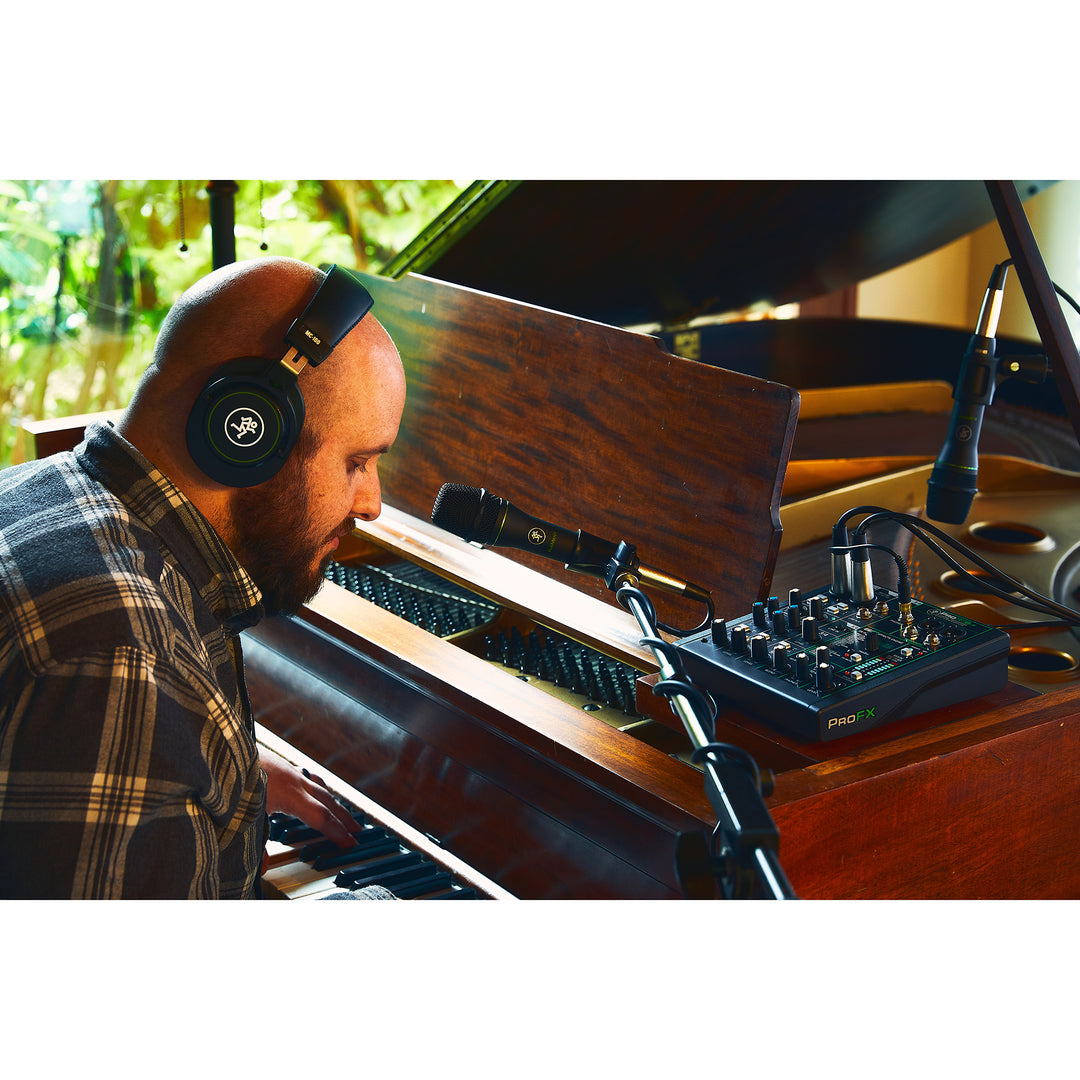 Mackie EM-89D Dynamic Vocal Microphone