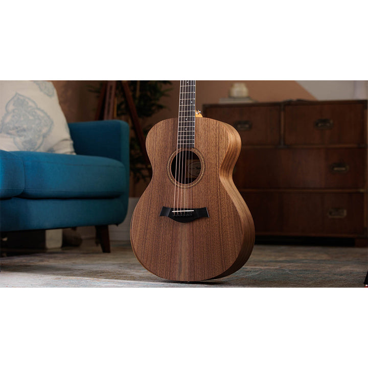Taylor Academy 22e Electric-Acoustic Guitar - Walnut Top