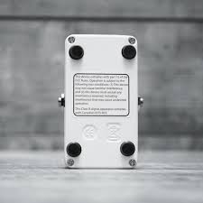 Electro-Harmonix OCTAVIX Fuzz and Octave Pedal