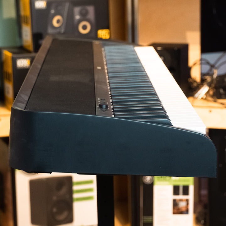Korg B2 88-Key Digital Piano - Black (Open Box)