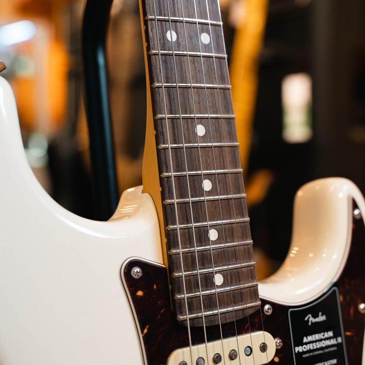 Fender American Professional II Stratocaster HSS Rosewood Fingerboard (Olympic White) Electric Guitar