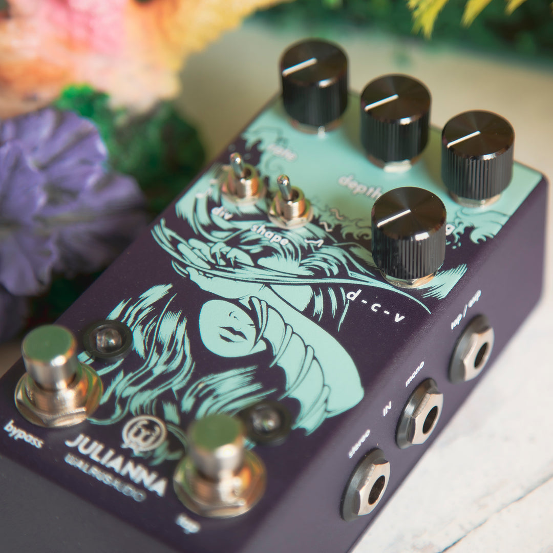 Walrus Audio Julianna Deluxe Chorus / Vibrato Guitar Pedal