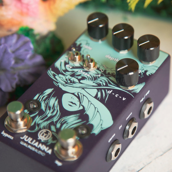 Walrus Audio Julianna Deluxe Chorus / Vibrato Guitar Pedal